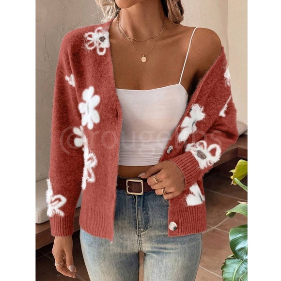 Redwood Cardigan Knit Flower Textured Button Front Stretchy, Soft - Picture 2 of 9